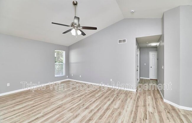 Building Photo - 4927 Triple Tree Ct