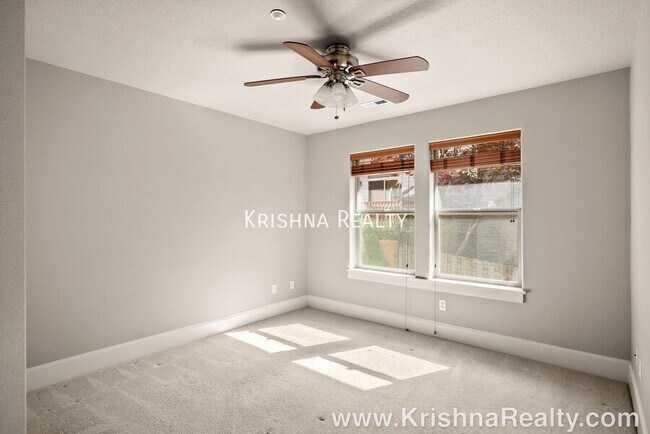 Building Photo - 11322 NW Kimble Ct