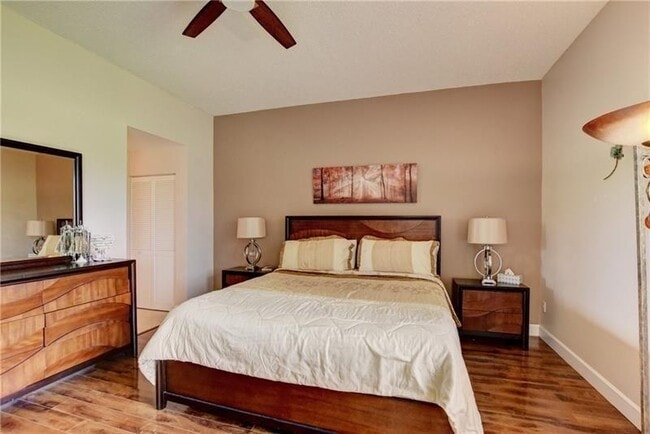 Building Photo - 7448 La Paz Blvd