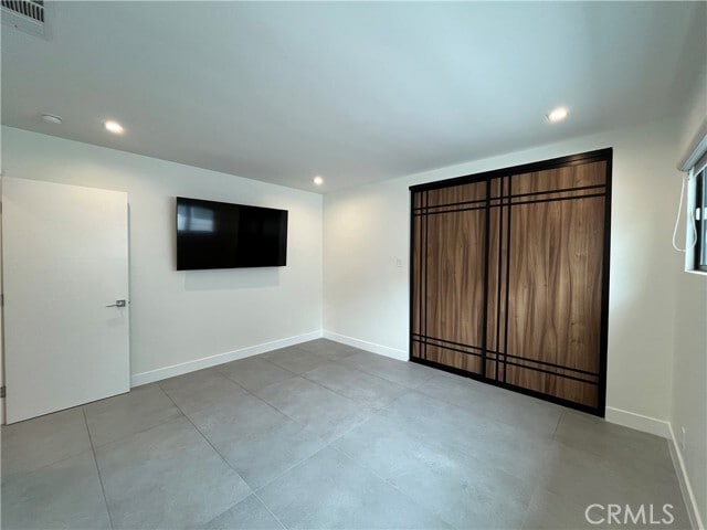 Building Photo - 5735 Saloma Ave