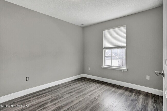 Building Photo - 516 Meldrum Ln