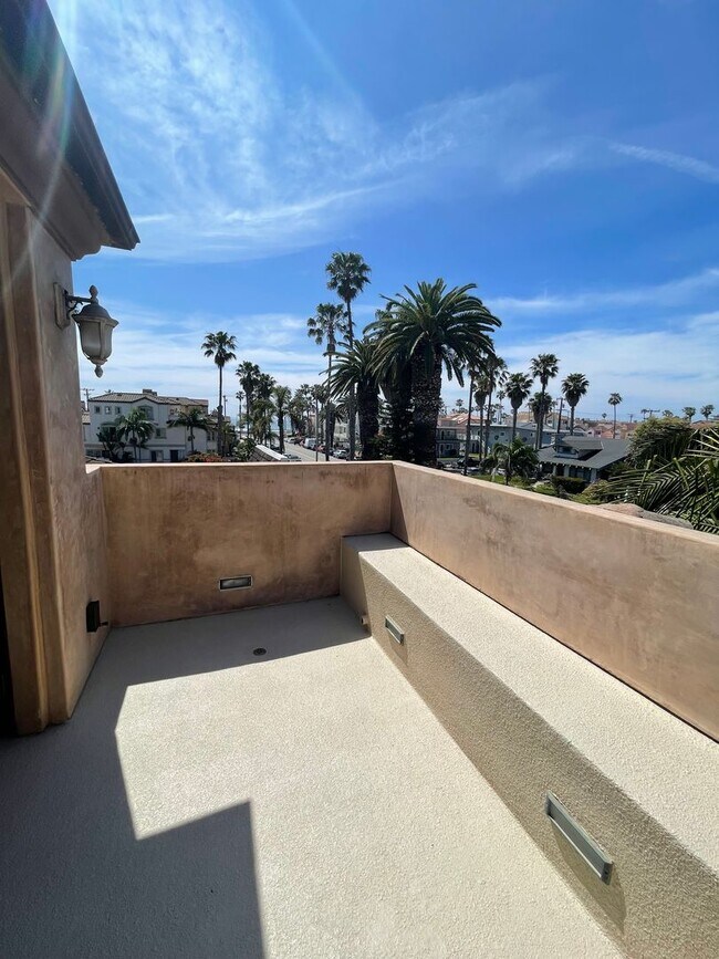 Building Photo - Spacious Custom Built Downtown Huntington Beach Home with Elevator