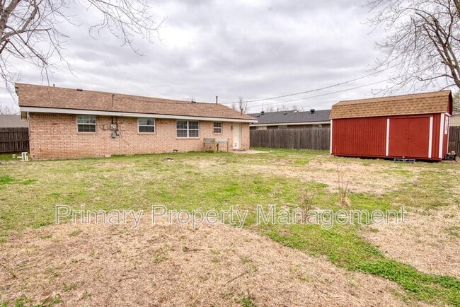 Building Photo - 924 NW 14th St