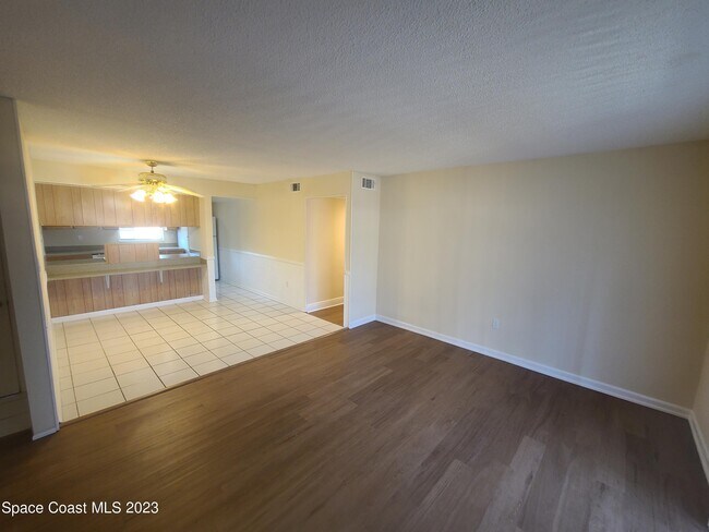 Building Photo - 254 Ulster Ln