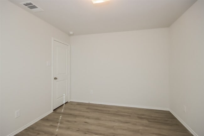 Building Photo - 3408 Cannon Dr