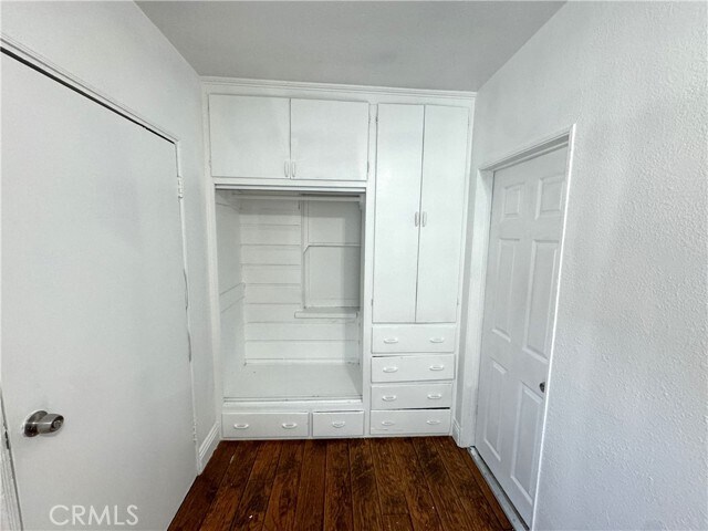 Building Photo - 4387 W 134th St