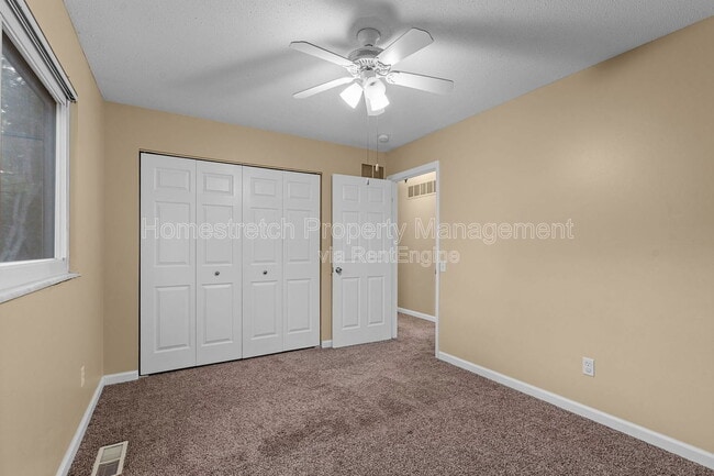 Building Photo - 11860 Shallowbrook Dr