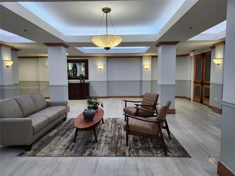 Primary Photo - 9805 NW 52nd St