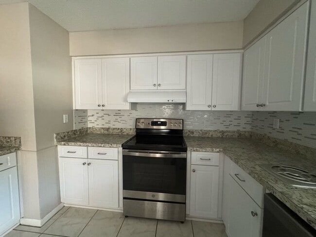 Building Photo - 1366 N Merlin Terrace