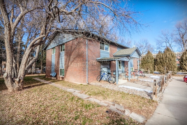 Building Photo - 1301 Burton Ct