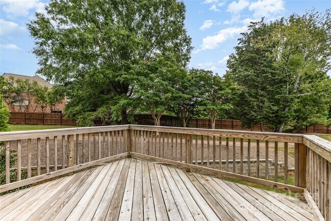 Building Photo - 2523 Grantham Place Dr