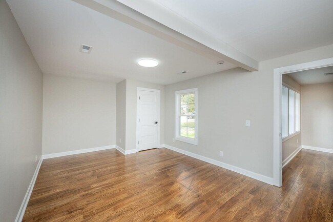 Building Photo - 1106 Morningside Dr