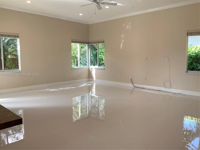 Building Photo - 12308 SW 94th Pl