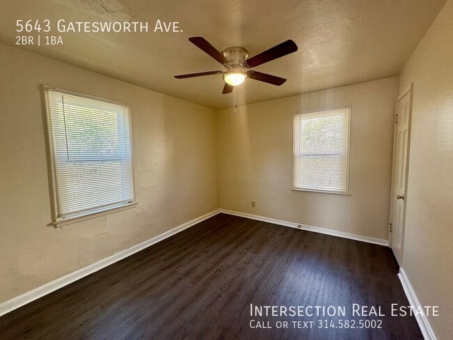 Building Photo - Section 8 Approved - Updated 2Bed/1Bath in...