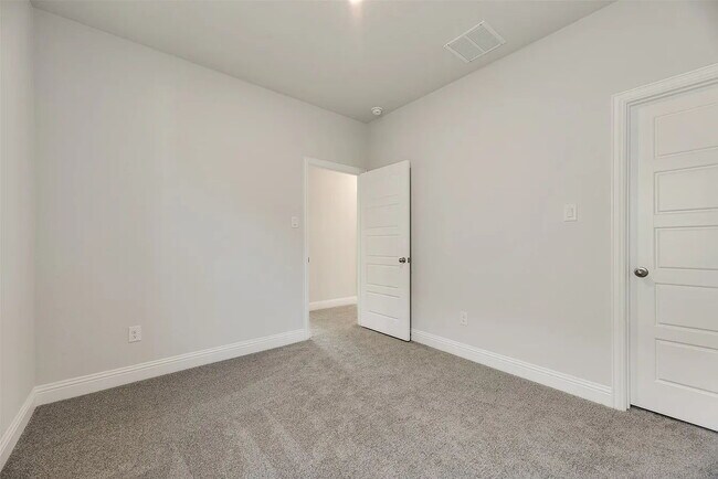 Building Photo - 3113 Buckeye St