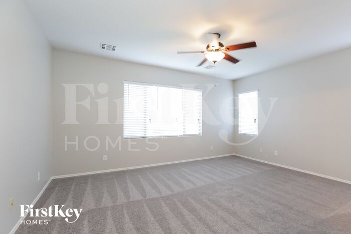 Building Photo - 15447 W Yucatan Dr