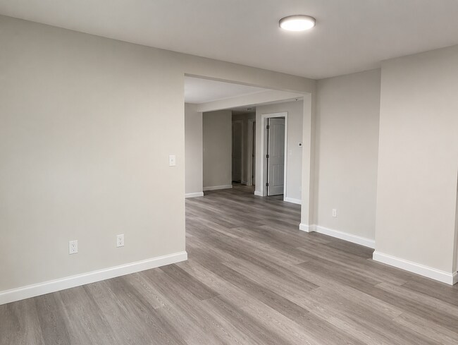 Building Photo - 4131 54th Ave NE