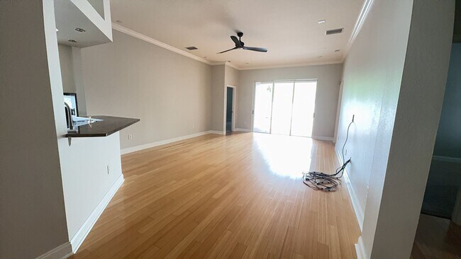 Building Photo - 4 Bedroom Home For Rent in Lutz!