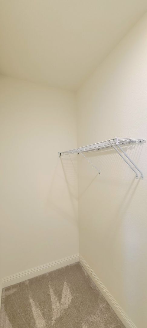 Building Photo - BEAUTIFUL SINGLE-FAMILY HOME IN BLACKSTONE IN EDH!