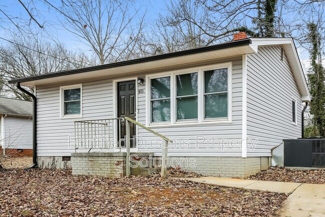 Building Photo - 401 Hobson St