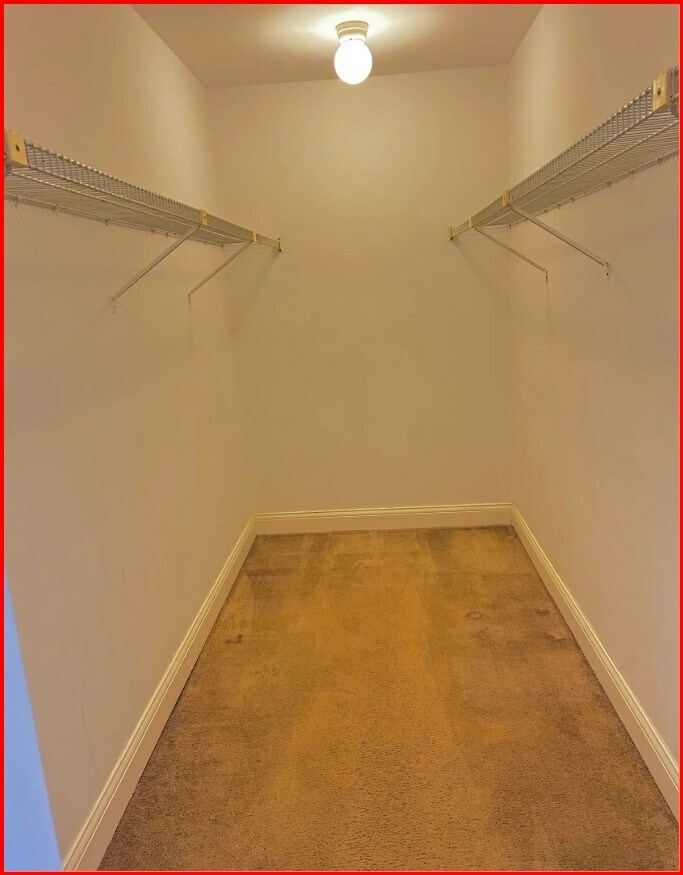 Building Photo - 125 SW Jefferson Ave