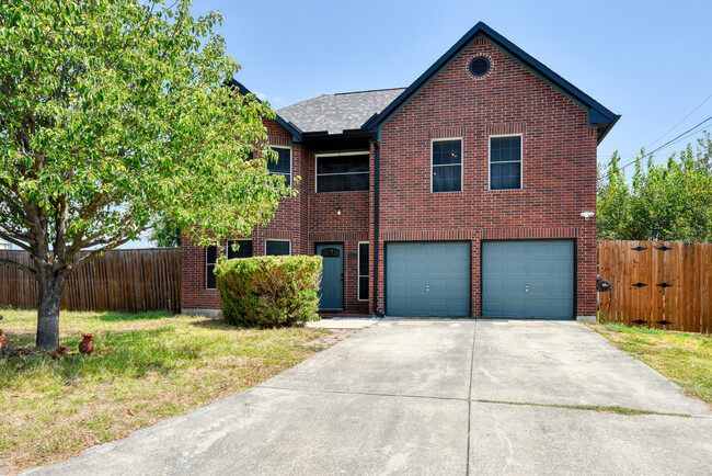 Building Photo - 911 River Hill