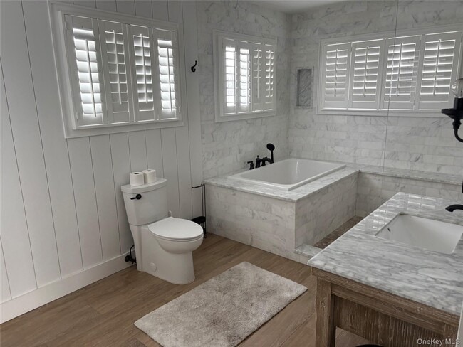 Building Photo - 2 Bay 9th St