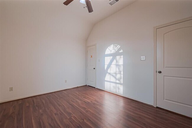 Building Photo - 6010 Le Moyne Pass Ln
