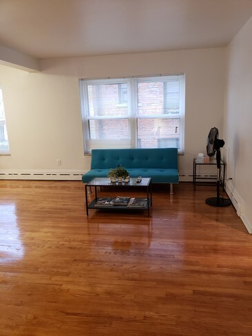 Building Photo - 550 Parkview Apartments