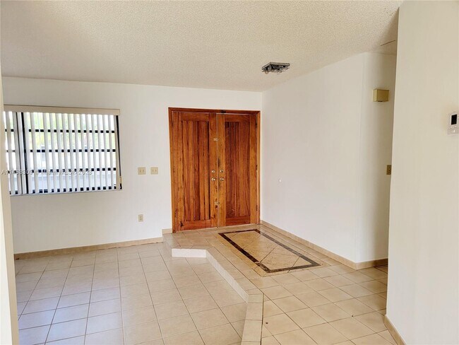 Building Photo - 5205 SW 102nd Pl