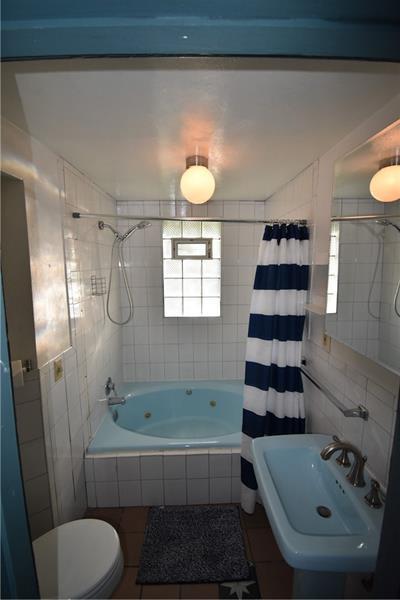 Building Photo - 1008 S Rd