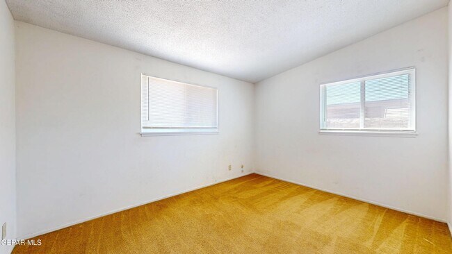 Building Photo - 4553 Skylark Way