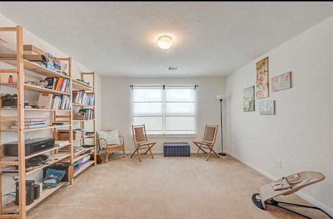 Building Photo - 16330 Oakside Hollow Ln