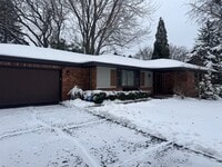 Building Photo - 1014 St Andrews Way