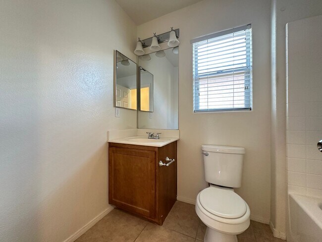 Building Photo - WARM SPRINGS TORREY PINES 10