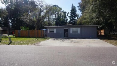 Building Photo - 5401 Russell Ave