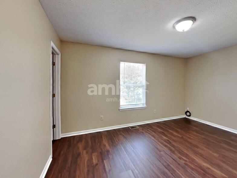 Building Photo - 1610 Winding Creek Trl