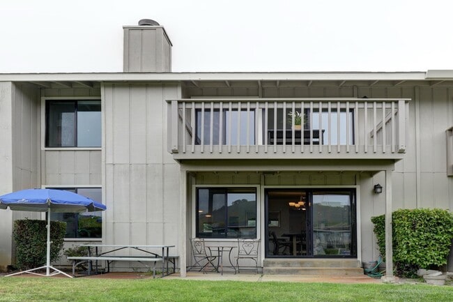 Building Photo - 3850 Rio Rd