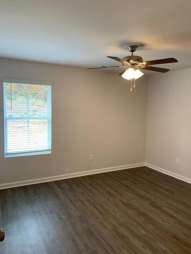 Building Photo - 2158 Kilpatrick LN