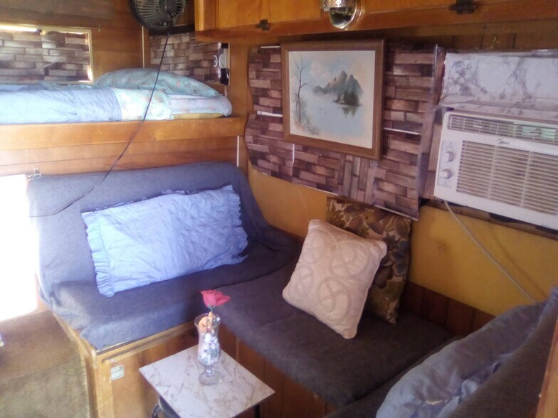 Building Photo - 2910 Cerritos Ct