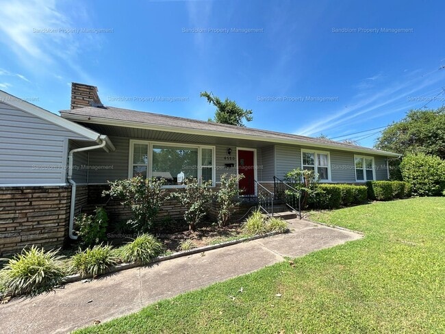 Building Photo - FOR LEASE | Mid-town Tulsa | 3 Bed, 2 Bath...