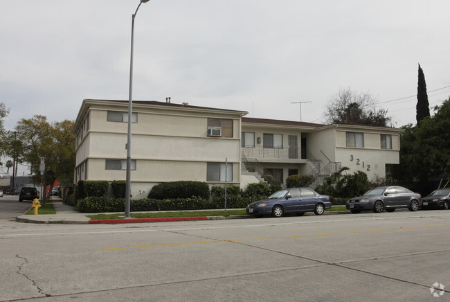 Primary Photo - 3212 La Cienega Ave