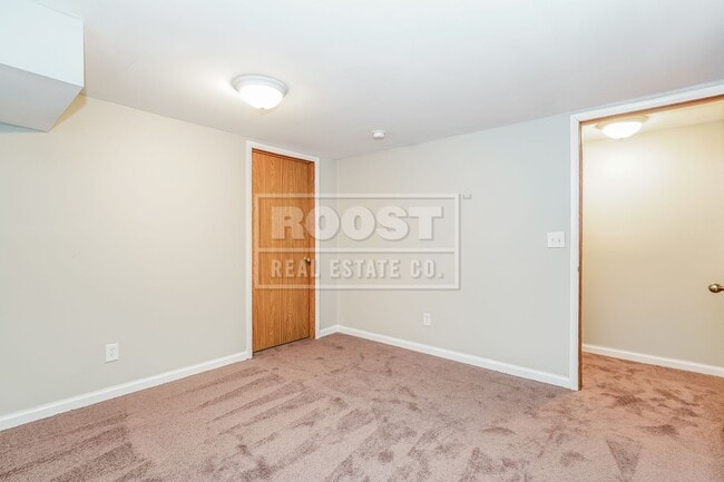 Building Photo - Two Bedroom, One Bathroom Condo in Blacklick