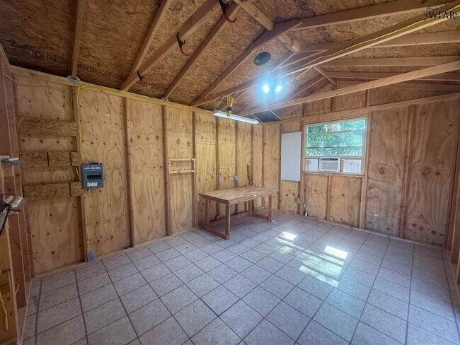 Building Photo - 2824 Barrywood Dr