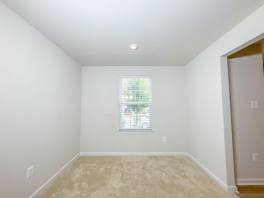 Building Photo - 72 Caswell Dr