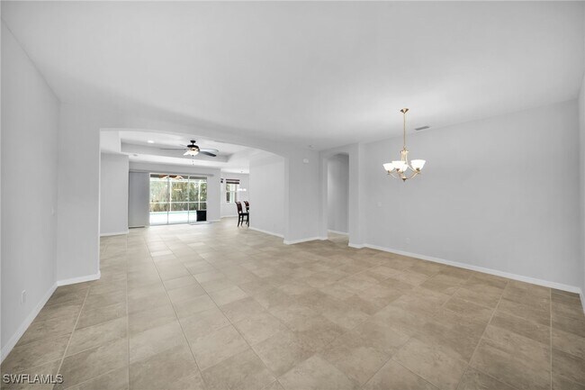 Building Photo - 271 Destiny Cir