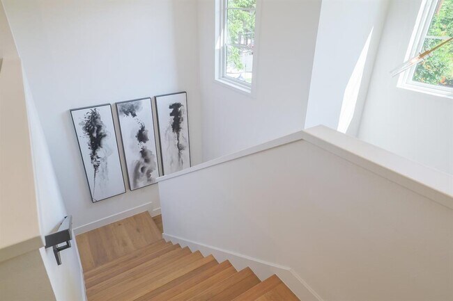 Building Photo - 1703 Piedmont Ave