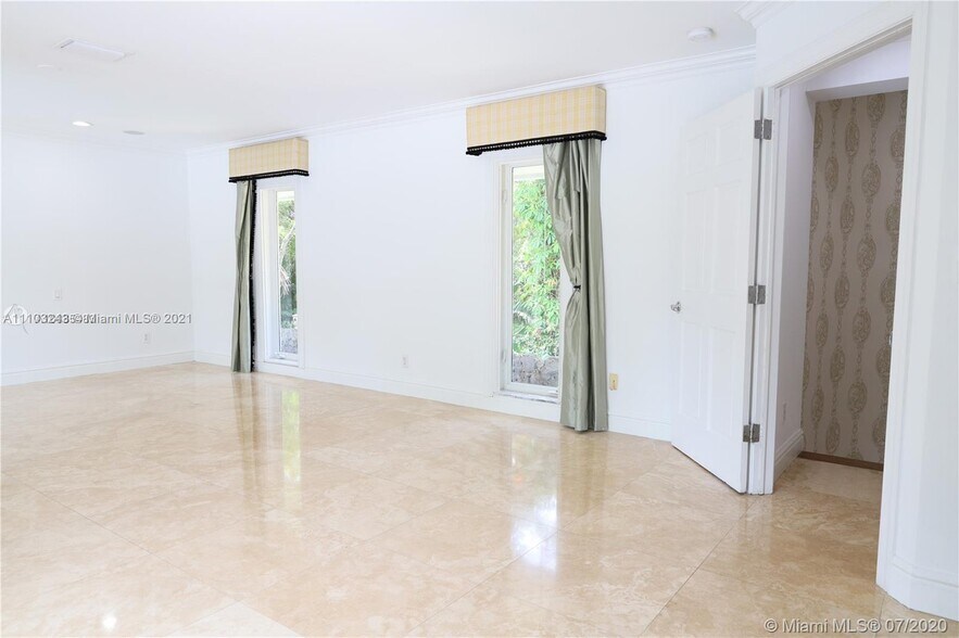 Building Photo - 6540 SW 135th Ter