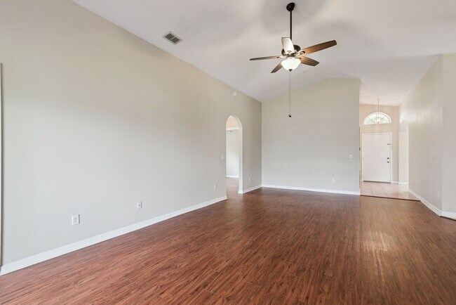 Building Photo - 13831 Guildhall Cir