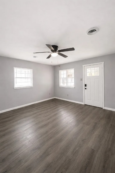 Building Photo - 3643 Elsa Ave